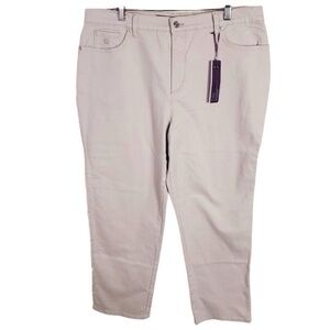 NWT Cream Amanda Jeans, Size 18W Short